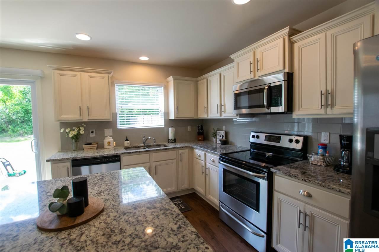 262 Sarah Way Kimberly, AL 35091 - Photo 10 of 44