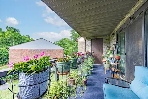 $200,000 | 7509 Penn Bridge Court, Pittsburgh, PA 15221