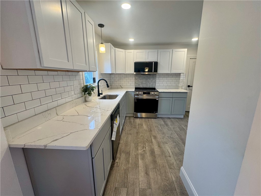 2 Tobyhanna Street Providence, RI 02910 - Photo 8 of 18