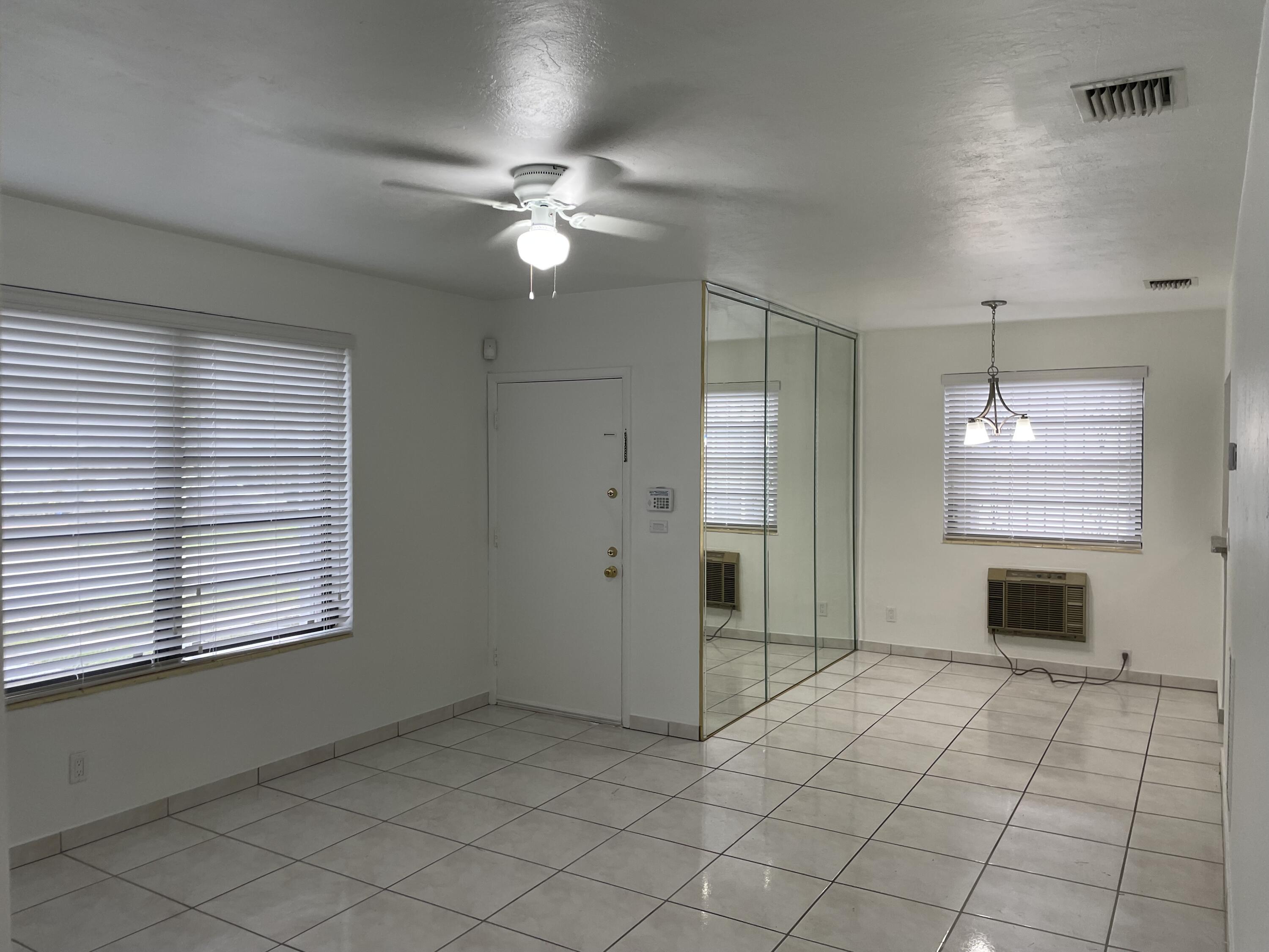 41 West 64th Street Hialeah, FL 33012 - Photo 4 of 15 IMG_0362