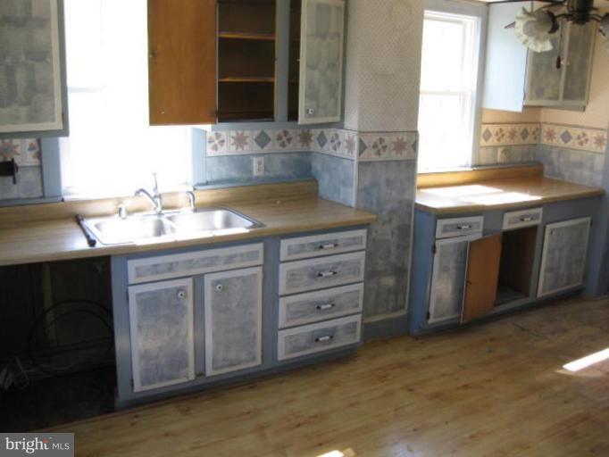4401 Geeting Road Westminster, MD 21158 - Photo 13 of 18 Kitchen