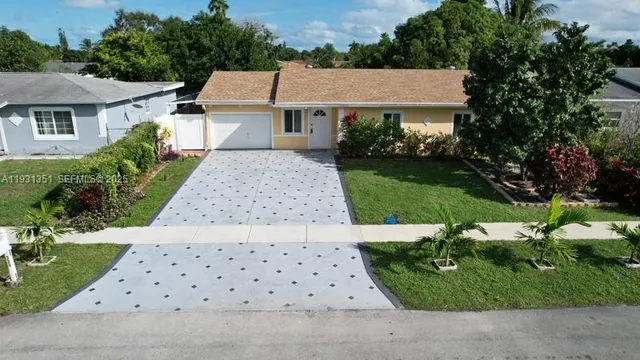 $3,000 | North Lauderdale Village, North Lauderdale, FL 33068
