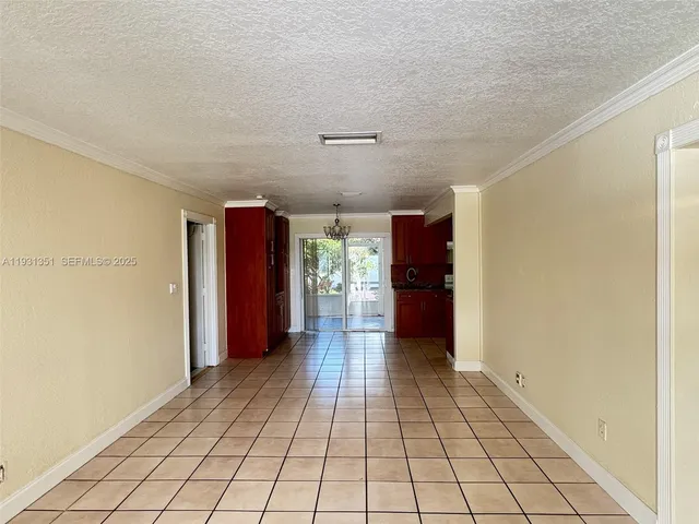 $3,000 | North Lauderdale Village, North Lauderdale, FL 33068
