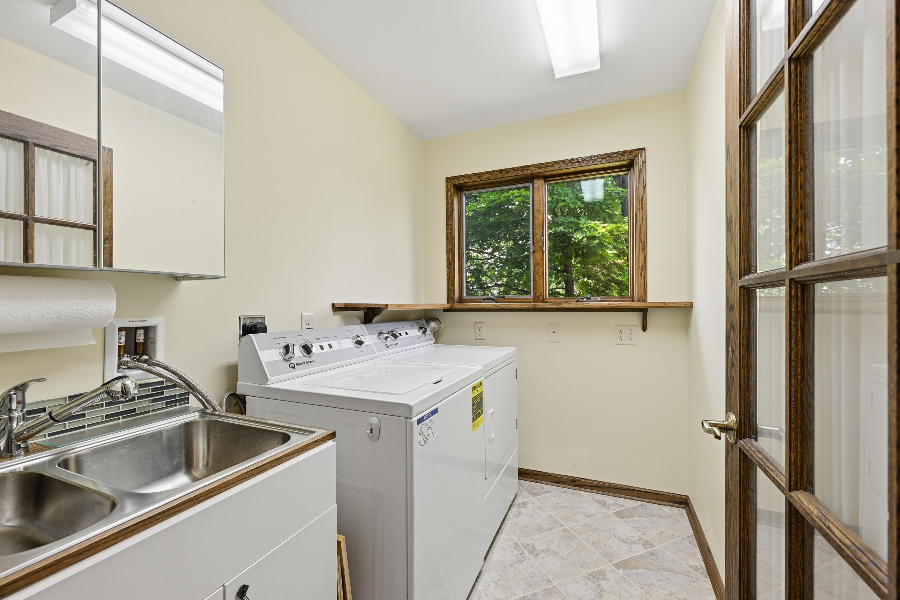 N7693 Ridge Road Whitewater, WI 53190 - Photo 23 of 42 Laundry on Main