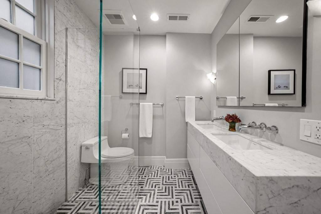 22 Charles River Square Boston, MA 02114 - Photo 11 of 28