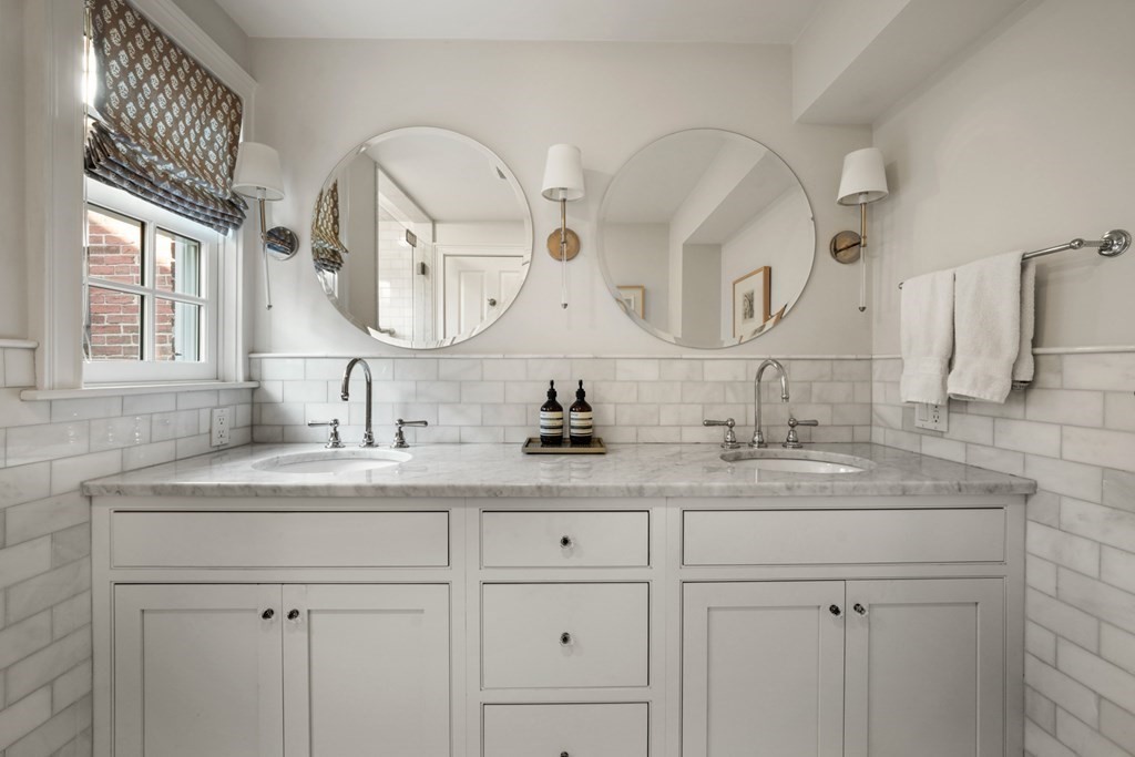 22 Charles River Square Boston, MA 02114 - Photo 16 of 28