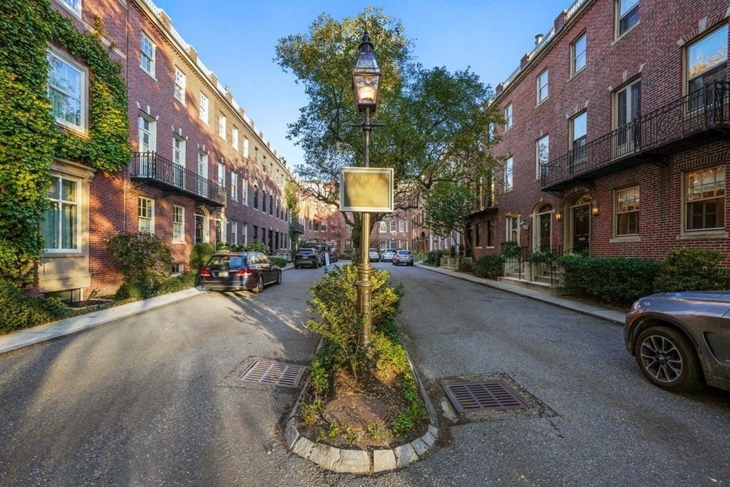 22 Charles River Square Boston, MA 02114 - Photo 26 of 28