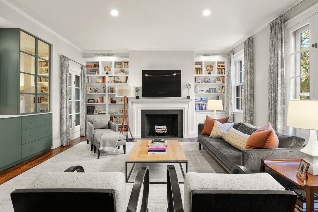 22 Charles River Square Boston, MA 02114 - Photo 4 of 28