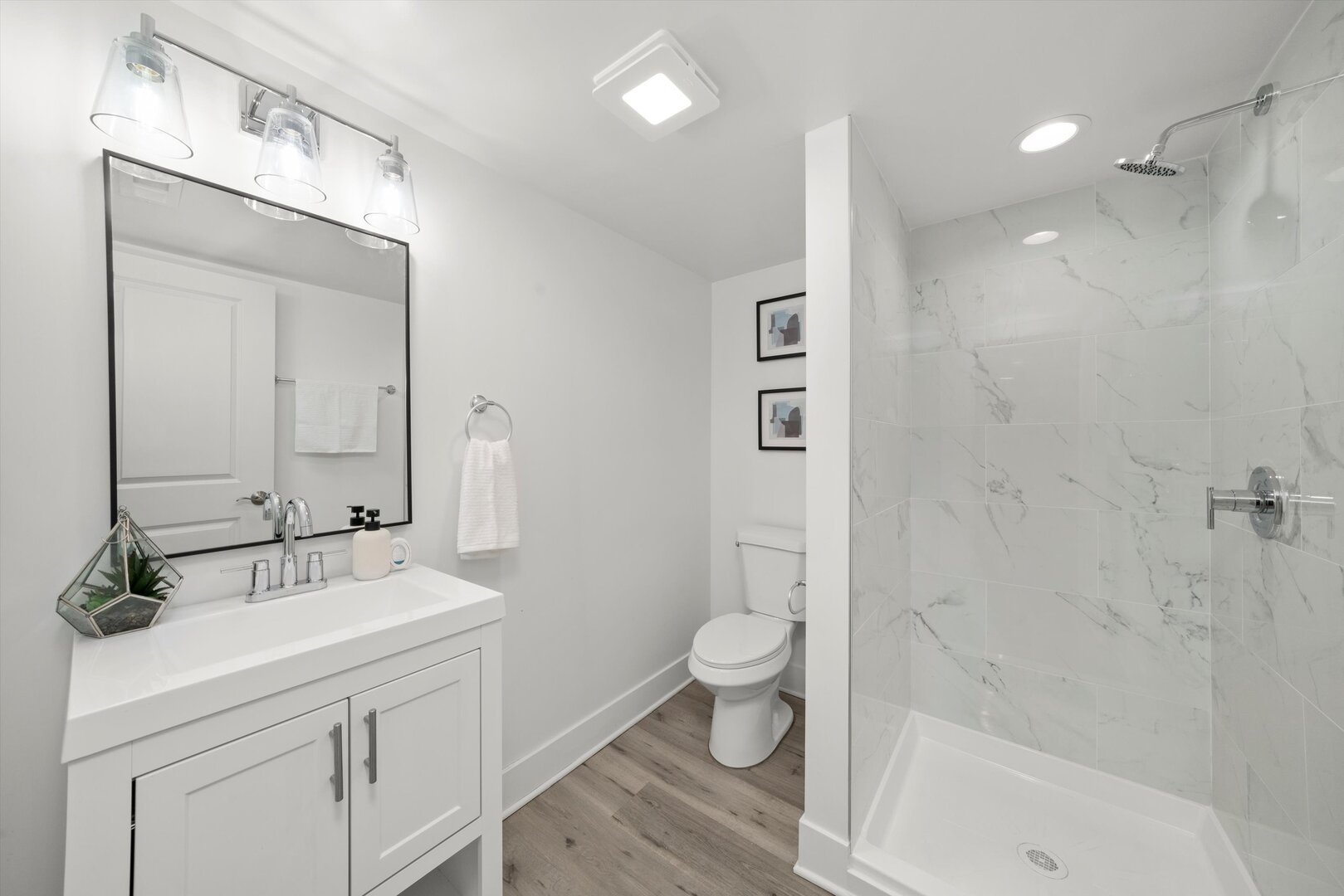 819 East 98th Place Chicago, IL 60628 - Photo 23 of 61