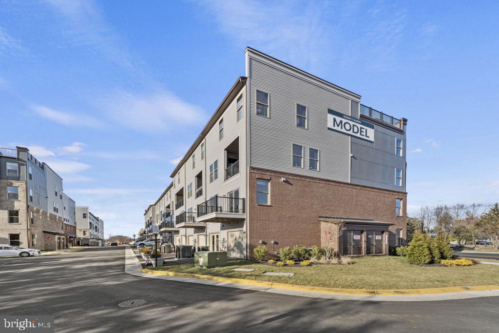 13550 Innovation Station Loop Herndon, VA 20171 - Photo 34 of 37