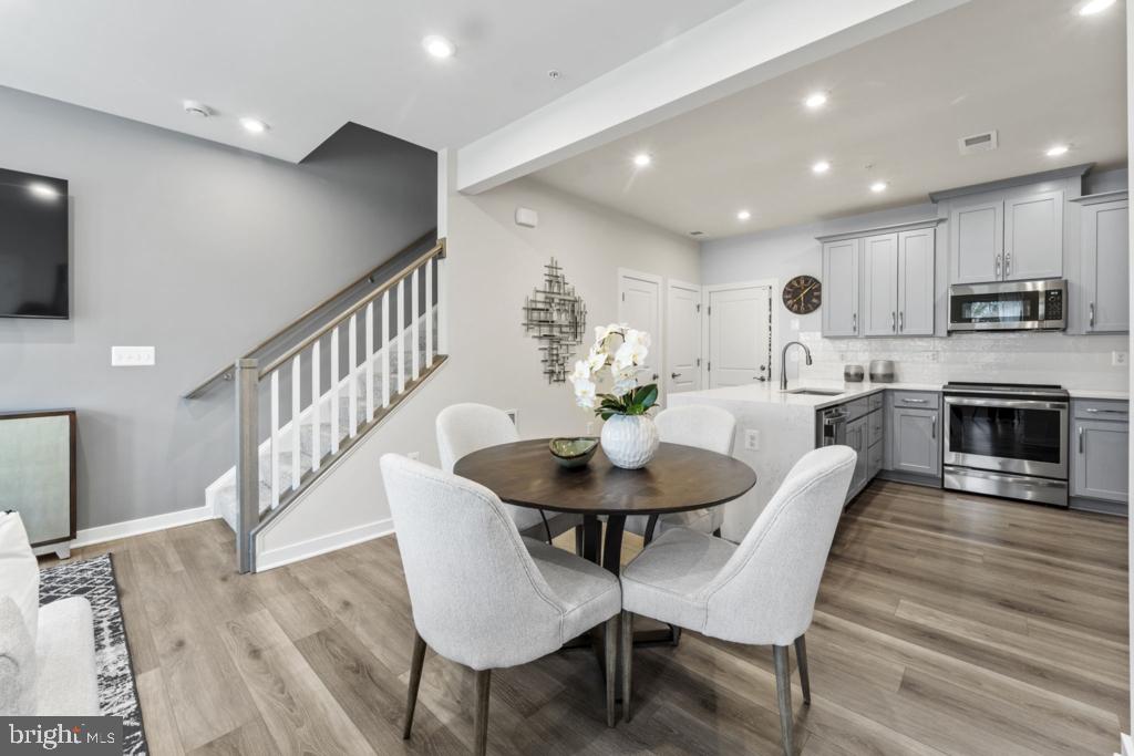 13550 Innovation Station Loop Herndon, VA 20171 - Photo 7 of 37