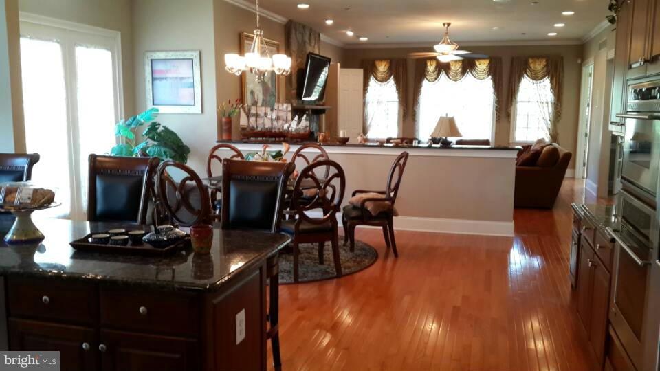 10607 Rivers Bend Court Potomac, MD 20854 - Photo 15 of 25 Interior (General)