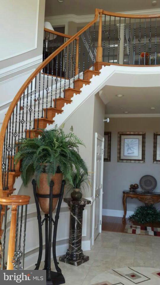 10607 Rivers Bend Court Potomac, MD 20854 - Photo 3 of 25 Interior (General)