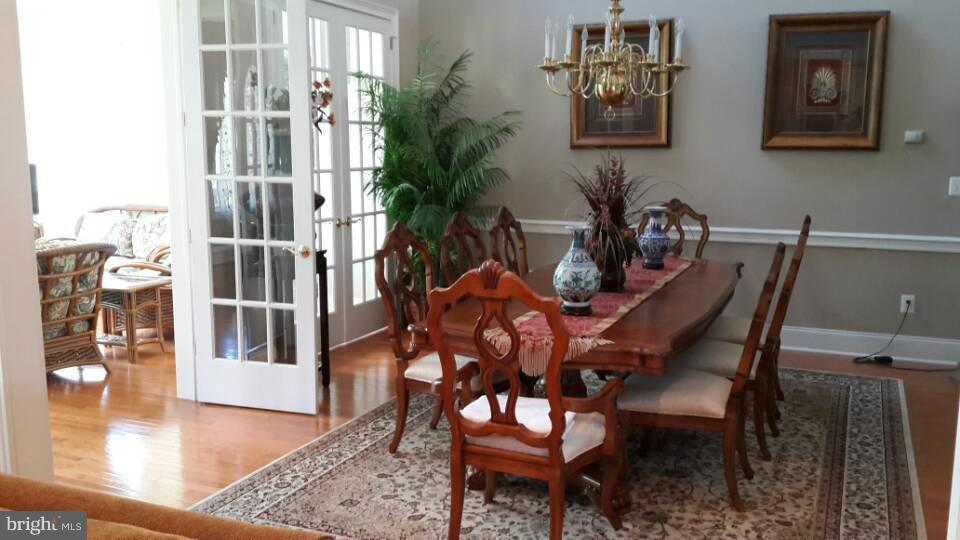 10607 Rivers Bend Court Potomac, MD 20854 - Photo 10 of 25 Dining Room