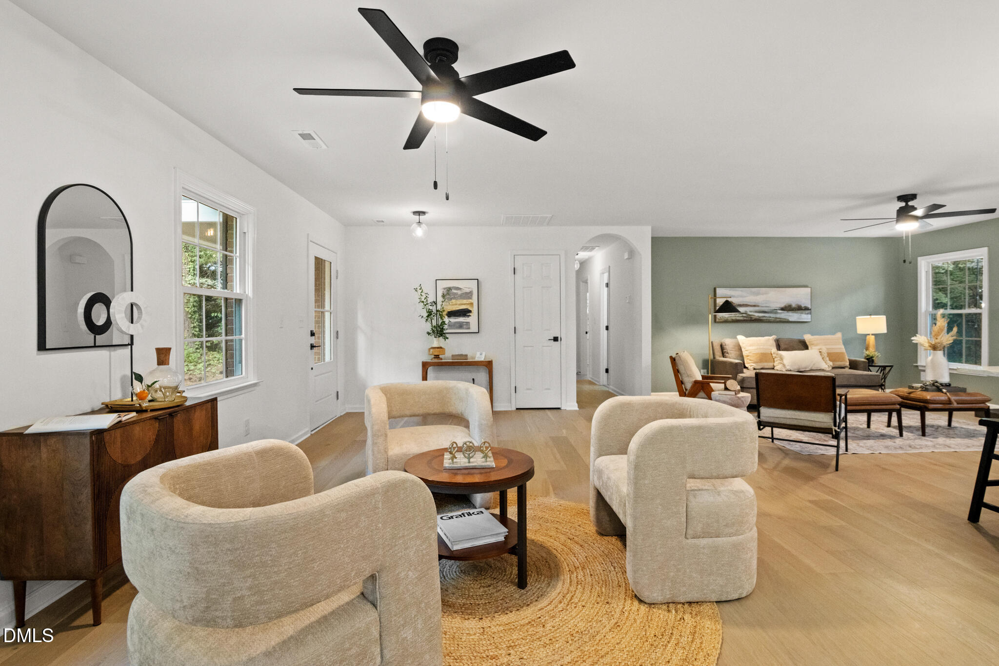 3509 Morningside Drive Raleigh, NC 27607 - Photo 3 of 49 a living room with furniture