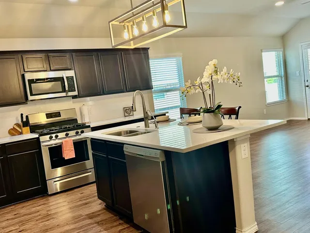 $2,045 | 14013 Stony Gap Lane, Conroe, TX 77384