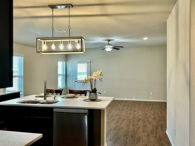 $2,045 | 14013 Stony Gap Lane, Conroe, TX 77384