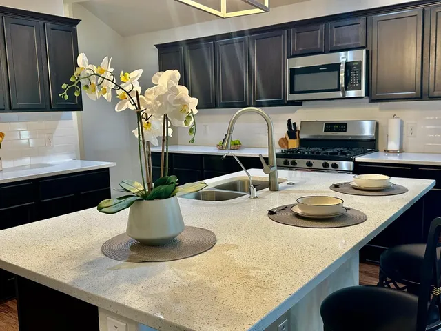 $2,045 | 14013 Stony Gap Lane, Conroe, TX 77384