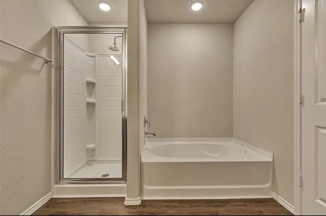 $2,045 | 14013 Stony Gap Lane, Conroe, TX 77384