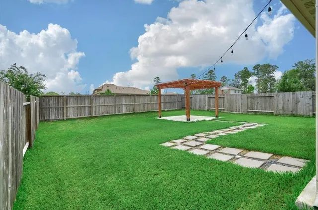 $2,045 | 14013 Stony Gap Lane, Conroe, TX 77384