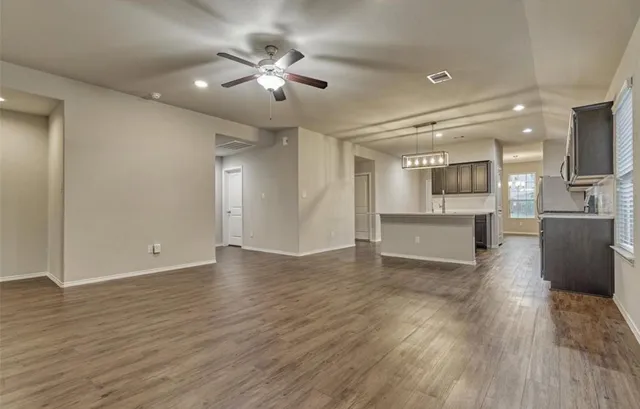 $2,045 | 14013 Stony Gap Lane, Conroe, TX 77384