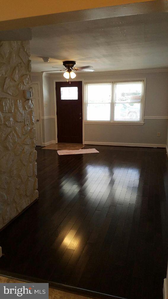 2103 Larkhall Road Baltimore, MD 21222 - Photo 2 of 17 Living Room
