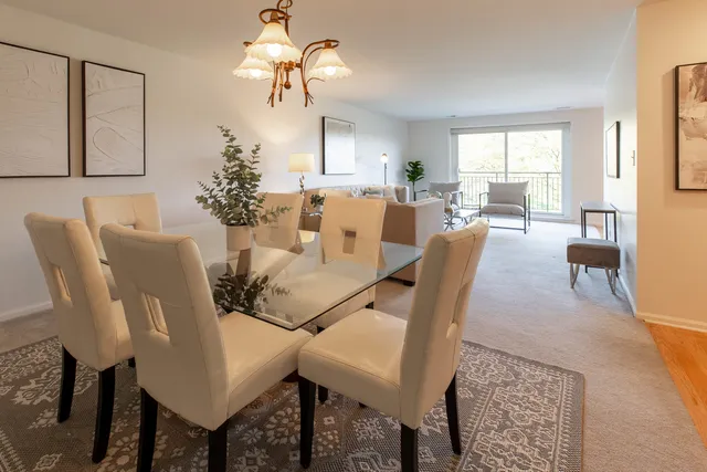 $339,490 | 701 Lake Hinsdale Drive, Unit 306, Willowbrook, IL 60527