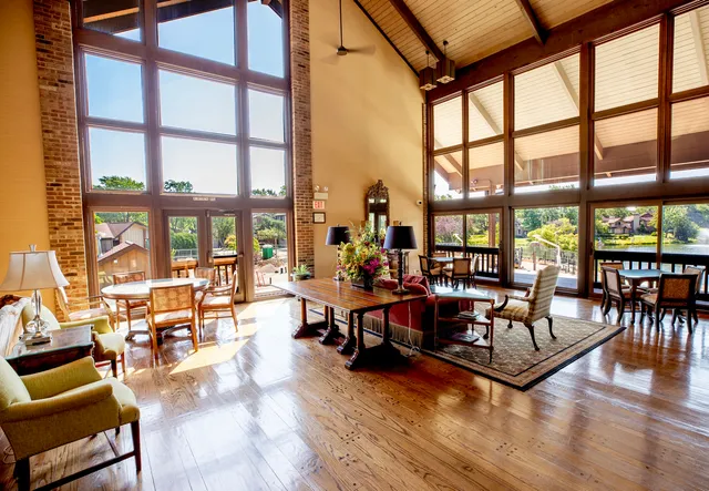 $339,490 | 701 Lake Hinsdale Drive, Unit 306, Willowbrook, IL 60527