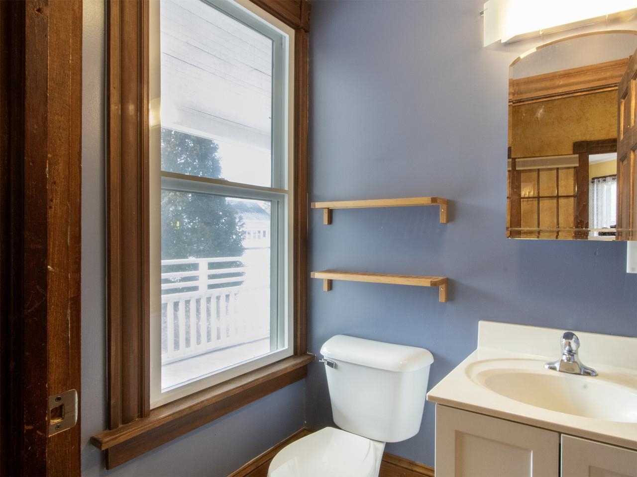 1304 North Avenue, Unit 1 Burlington, VT 05408 - Photo 17 of 35