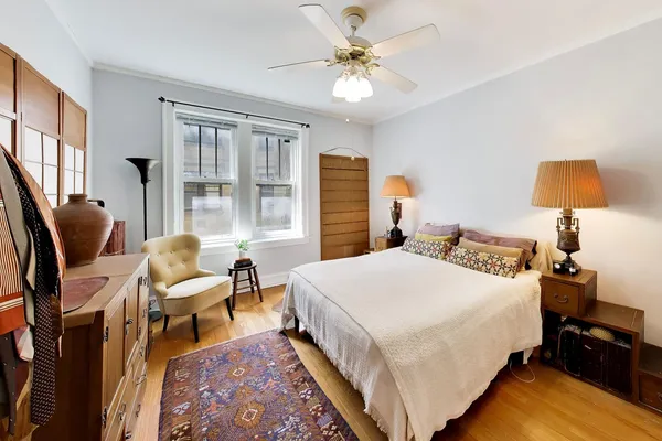 $285,000 | 6430 North Glenwood Avenue, Unit 2J, Chicago, IL 60626