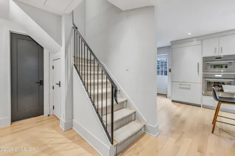 $1,550,000 | 11 Lafayette Court, Unit 1C, Greenwich, CT 06830