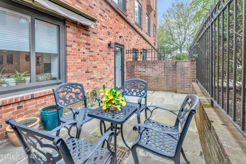 $1,550,000 | 11 Lafayette Court, Unit 1C, Greenwich, CT 06830