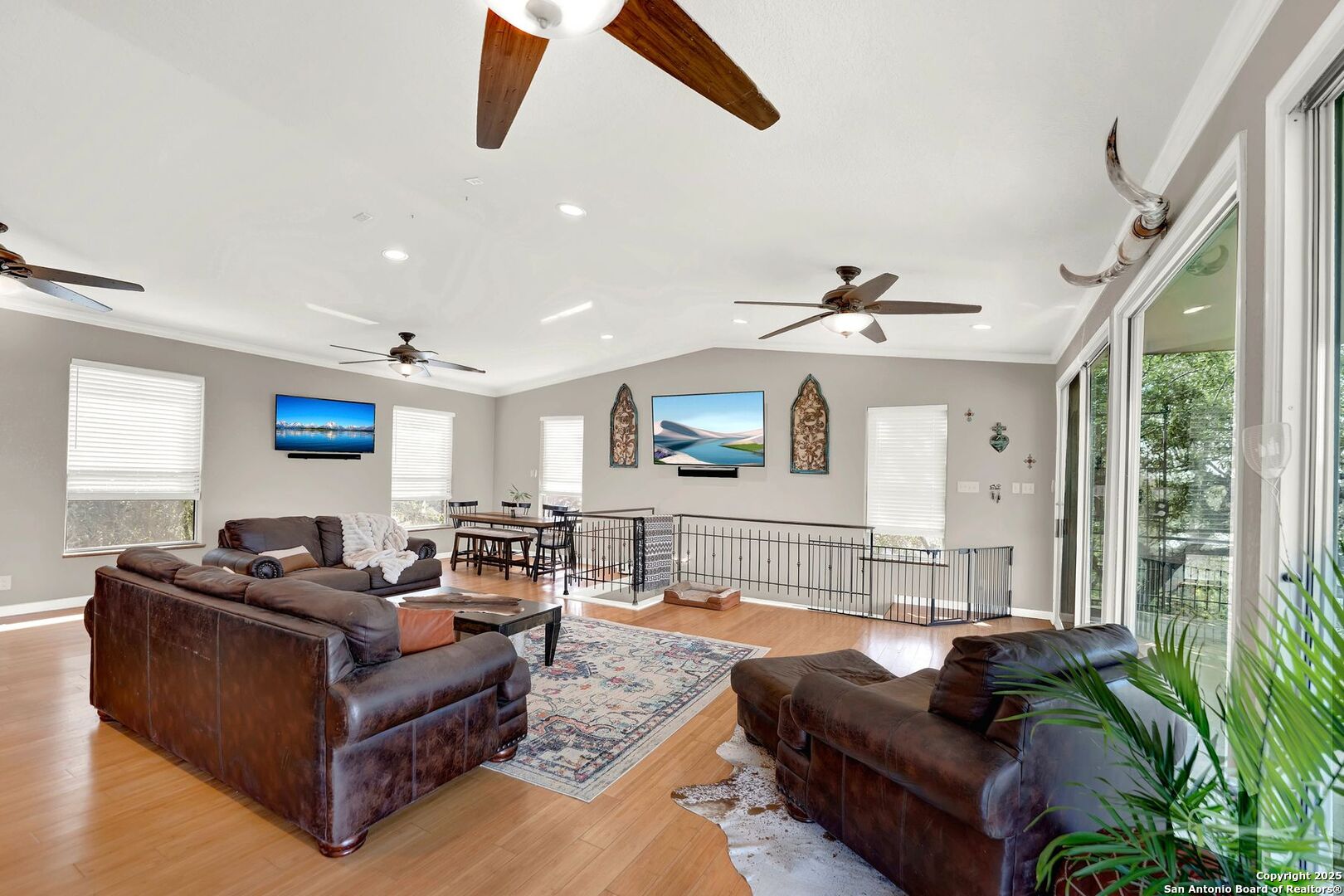 518 Park Bandera, TX 78003 - Photo 19 of 38