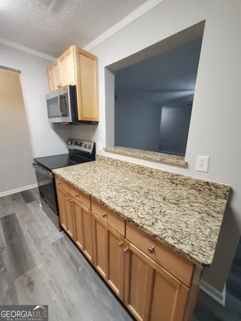 $1,300 | 2396 Lawrenceville Highway, Unit F, Decatur, GA 30033