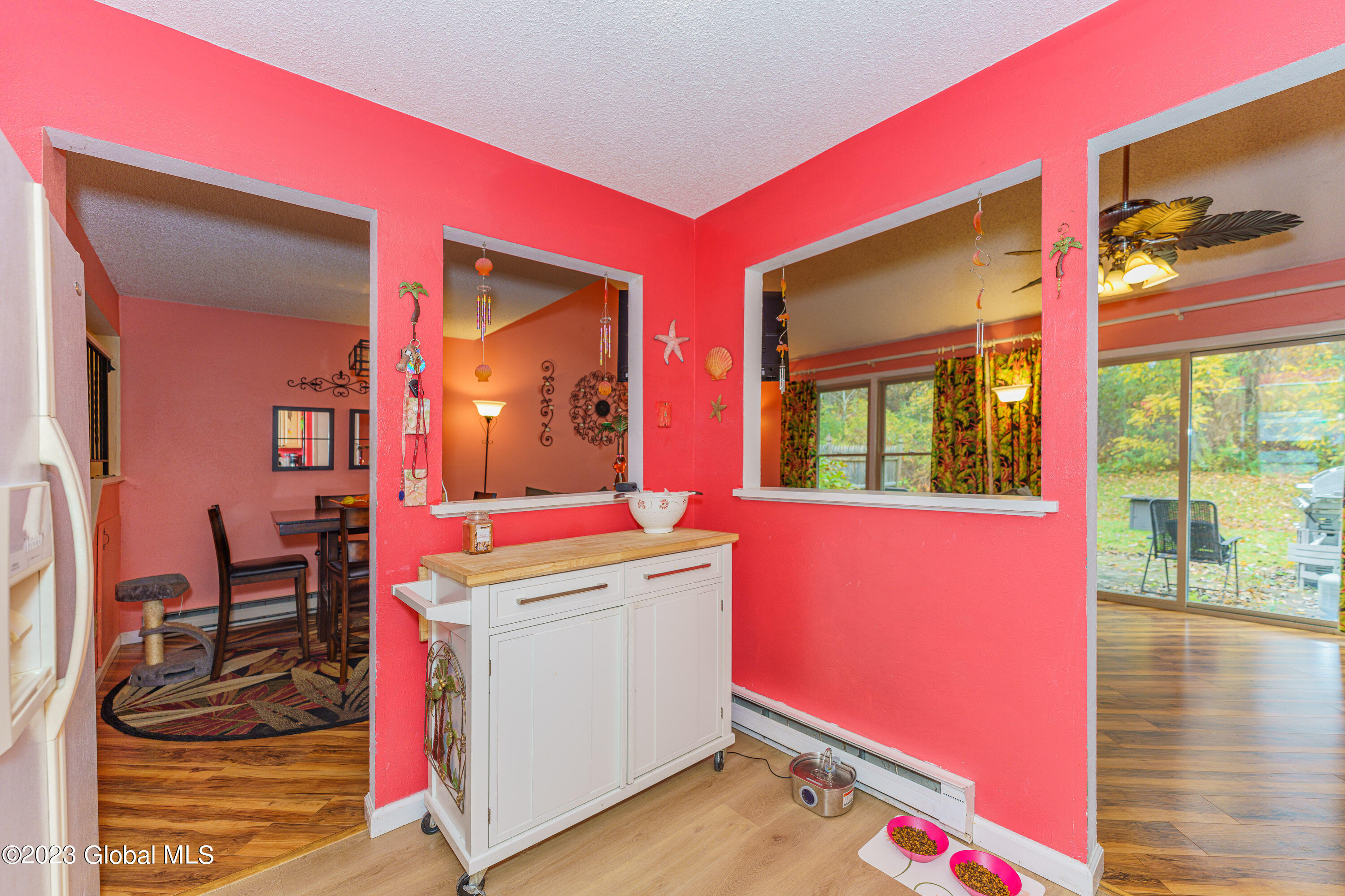 8 Cromwell Drive Halfmoon, NY 12065 - Photo 18 of 33 3 Kitchen 3