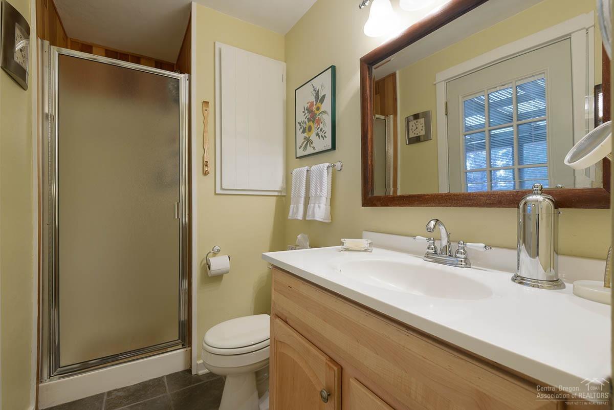 20235 Rae Road Bend, OR 97702 - Photo 17 of 23 Additional Photo