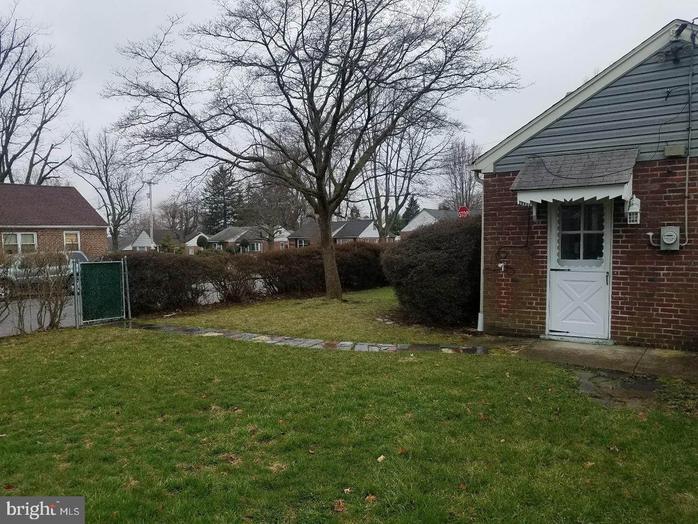675 Rennard Street Philadelphia, PA 19116 - Photo 14 of 15 Gallery Image 14