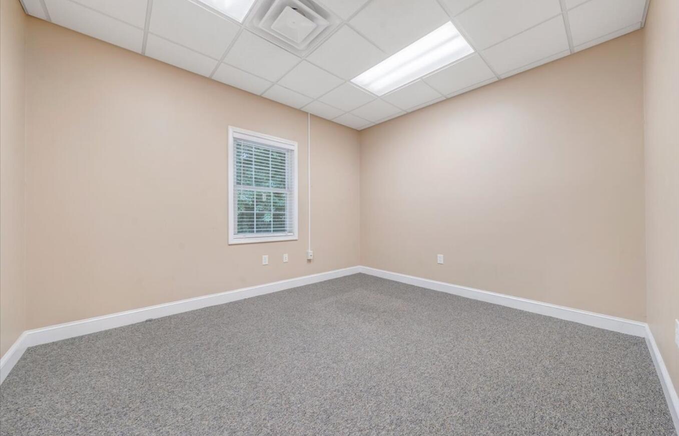 1101 Electric Road Salem, VA 24153 - Photo 6 of 21 1101 Electric Rd - 6