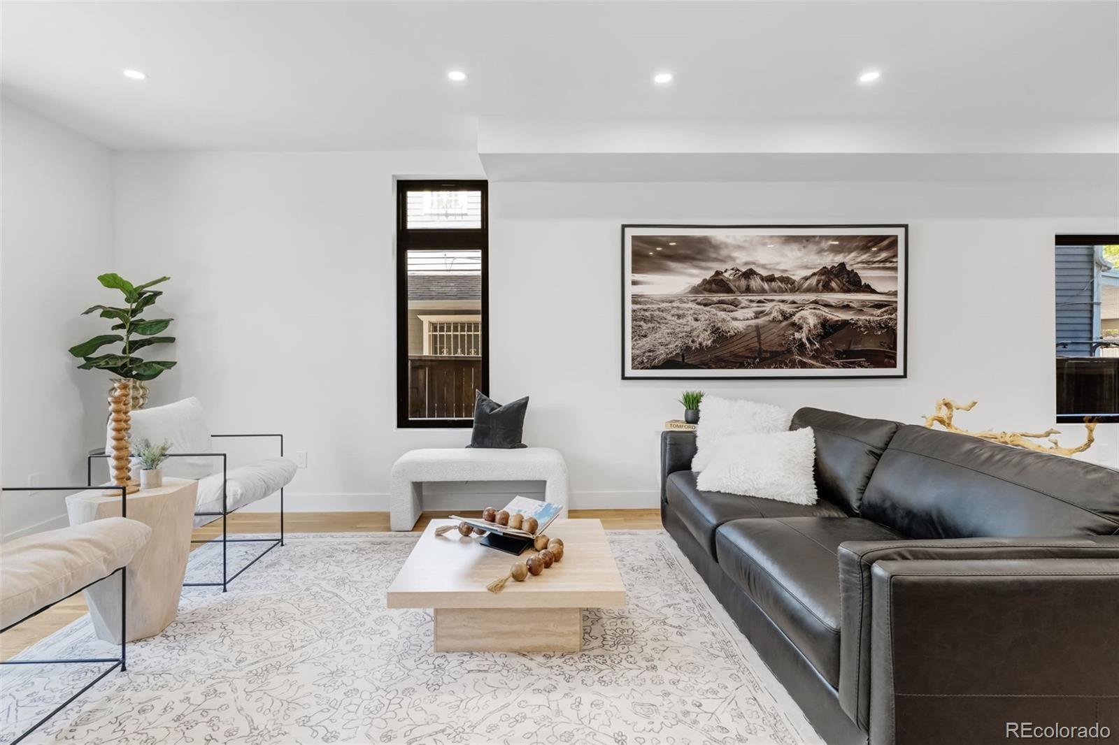 1446 Stuart Street Denver, CO 80204 - Photo 3 of 33