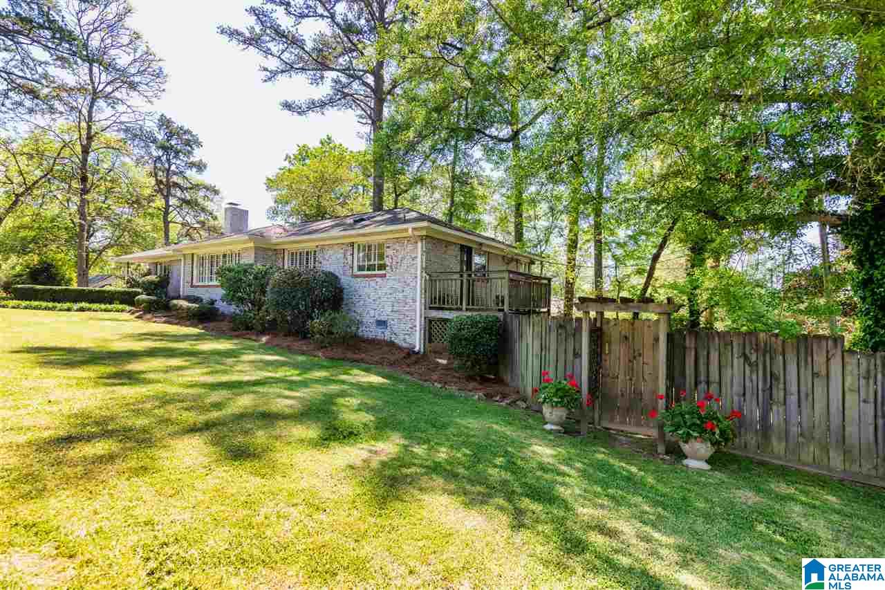 2025 Hickory Road Birmingham, AL 35216 - Photo 6 of 45