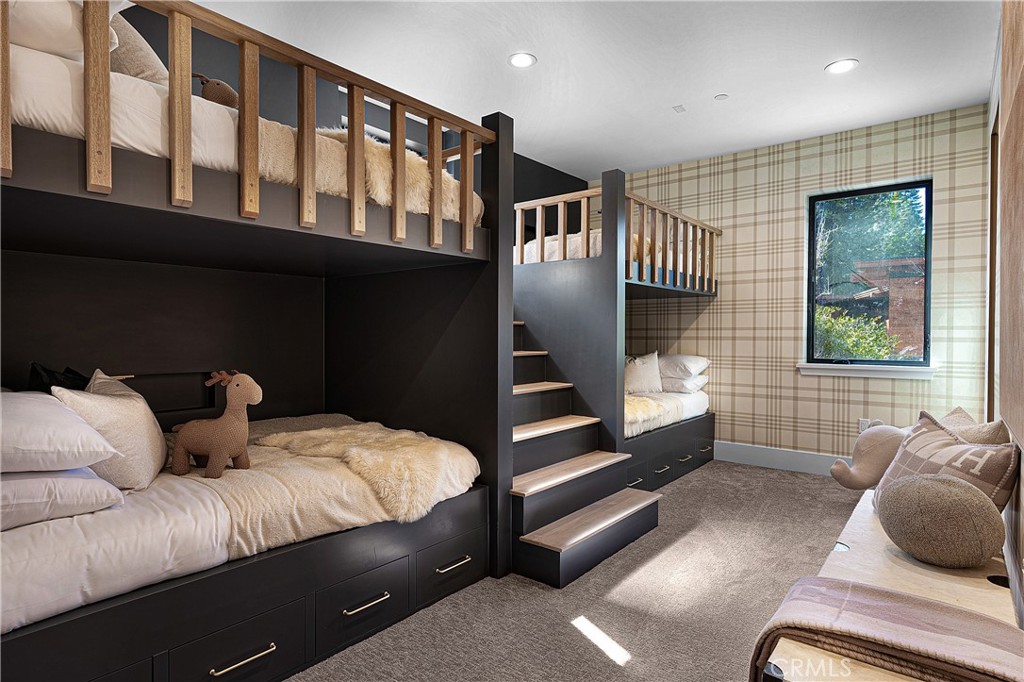 9348 Nine Bark Road Truckee, CA 96161 - Photo 43 of 60 Bunk Room