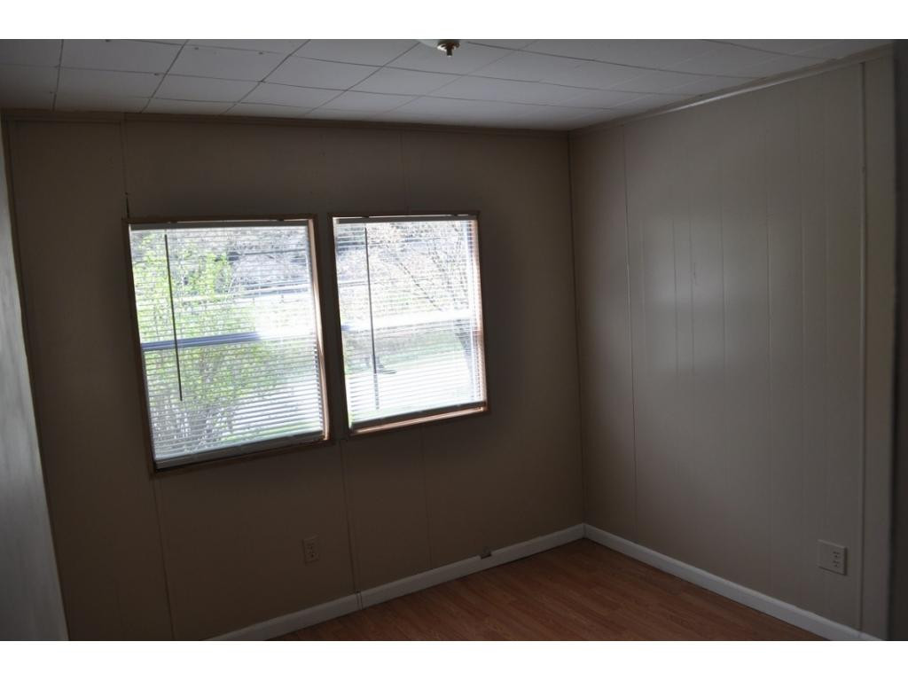 13881 Patrick Road Coeburn, VA 24230 - Photo 4 of 10 Living Room