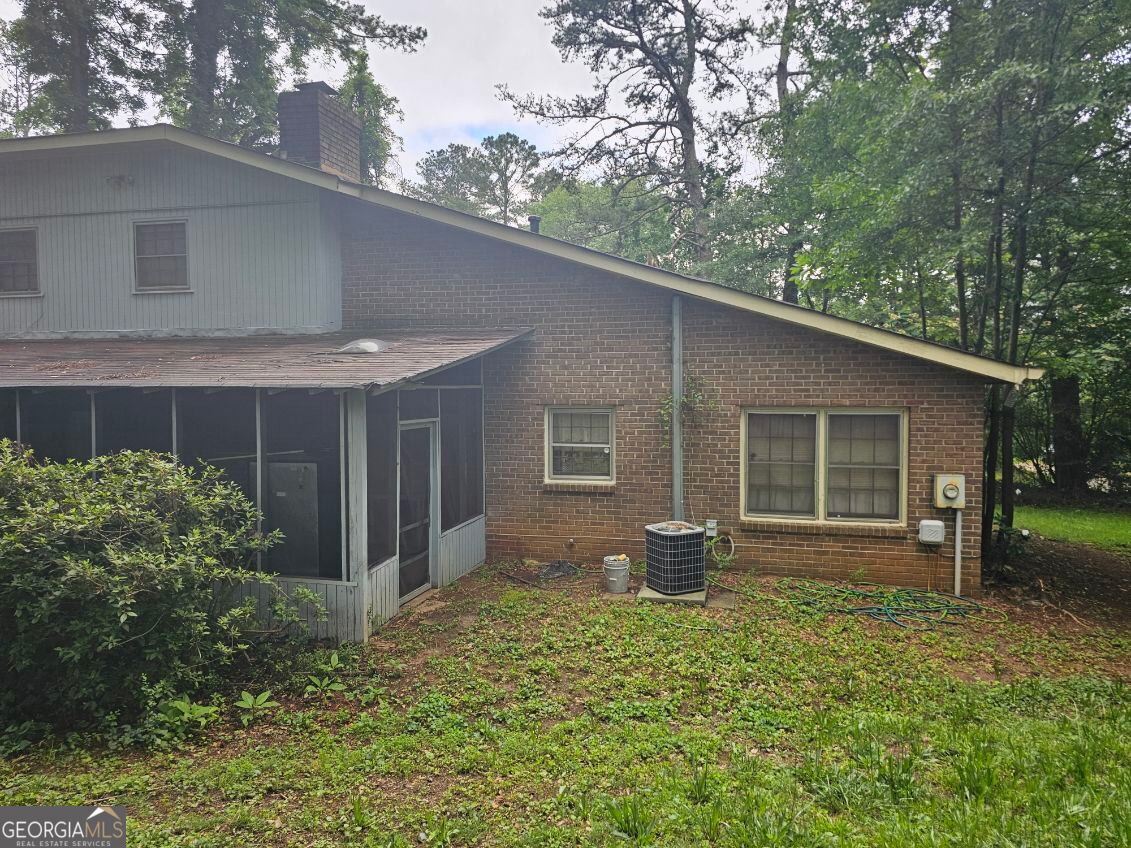 5784 Albans Circle Lithonia, GA 30058 - Photo 2 of 19