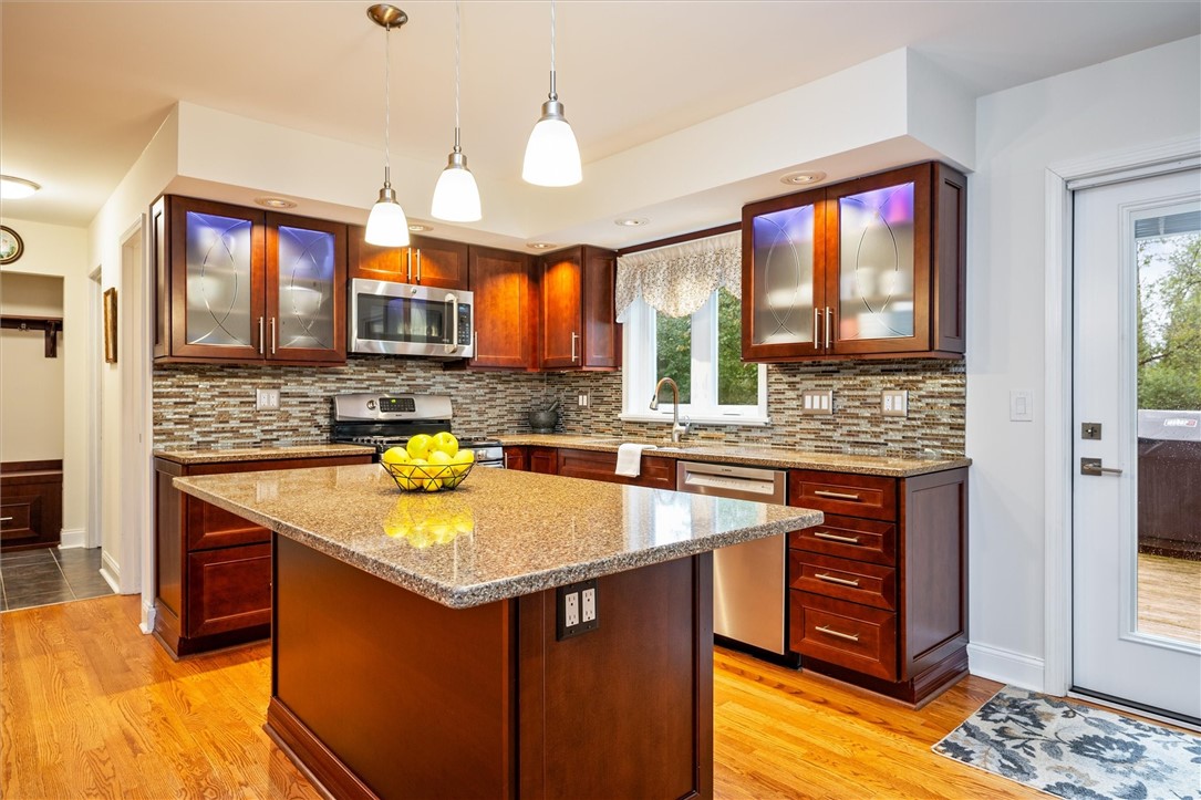 31 Pine Brook Circle Penfield, NY 14526 - Photo 18 of 50