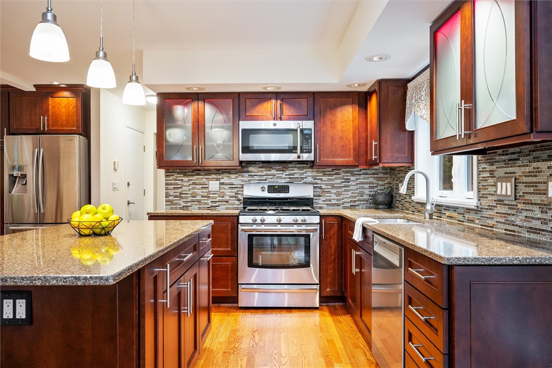 31 Pine Brook Circle Penfield, NY 14526 - Photo 19 of 50