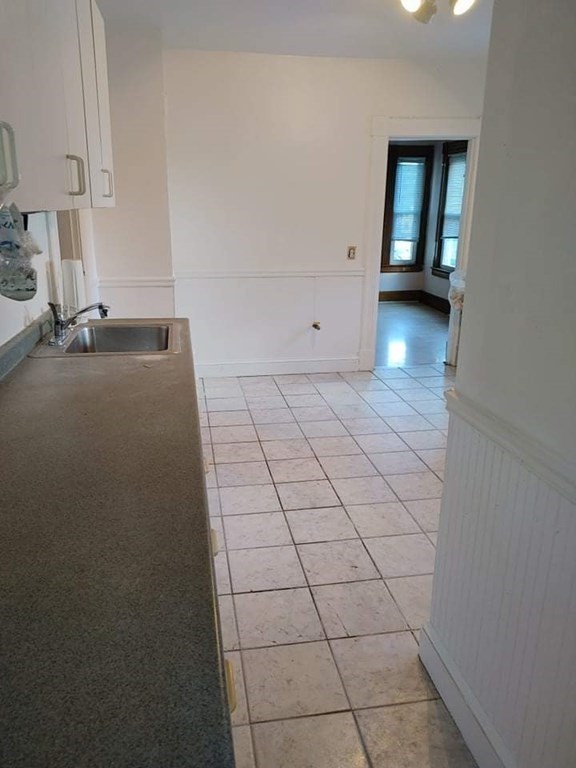 18-20 Cleveland Street Springfield, MA 01104 - Photo 7 of 16 Gallery Image 7