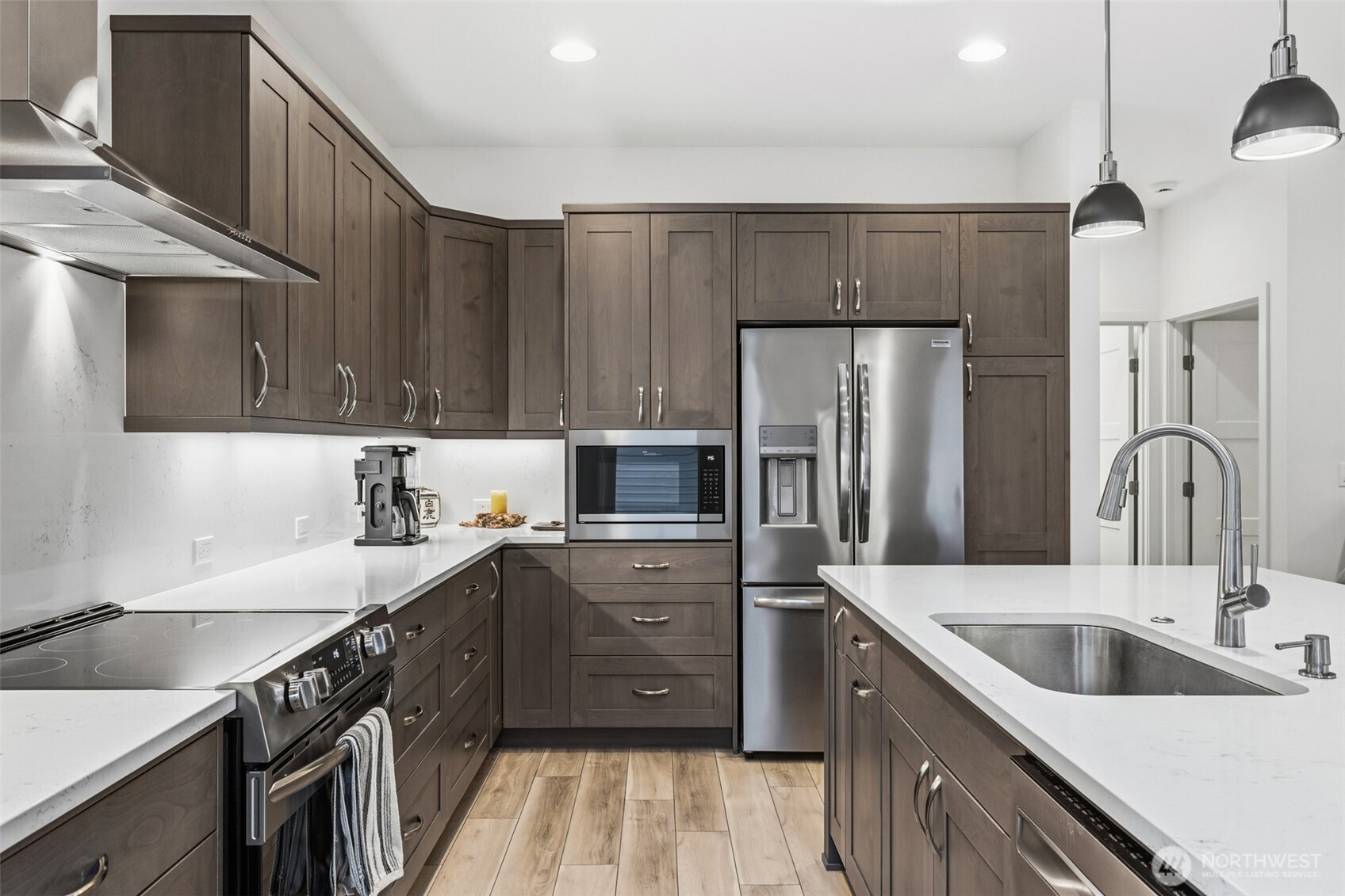 63 Waterford Court Sequim, WA 98382 - Photo 6 of 40