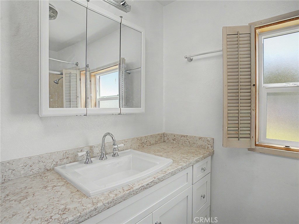 203 East Sycamore Avenue El Segundo, CA 90245 - Photo 16 of 21