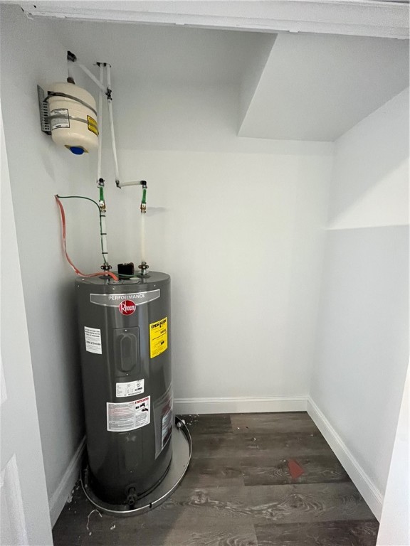 52 Jambray Avenue Warwick, RI 02886 - Photo 26 of 28