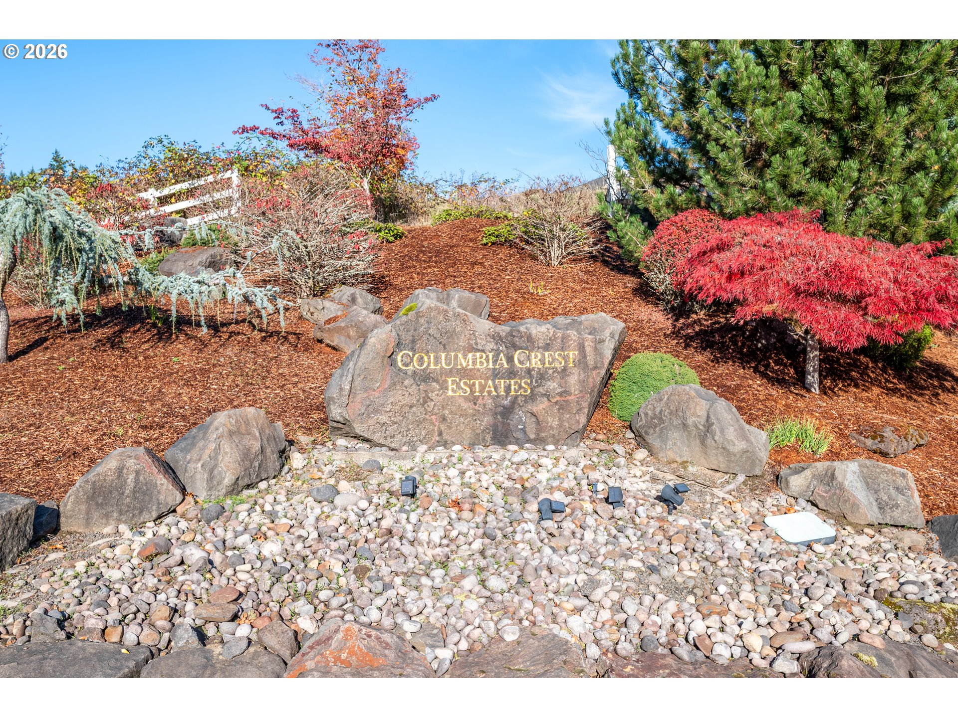560 Varsity Road Kalama, WA 98625 - Photo 3 of 22 a view of a backyard of a house